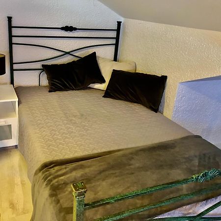 Ue Villa 4 Zimmer เฮิร์สไชด์ ภายนอก รูปภาพ