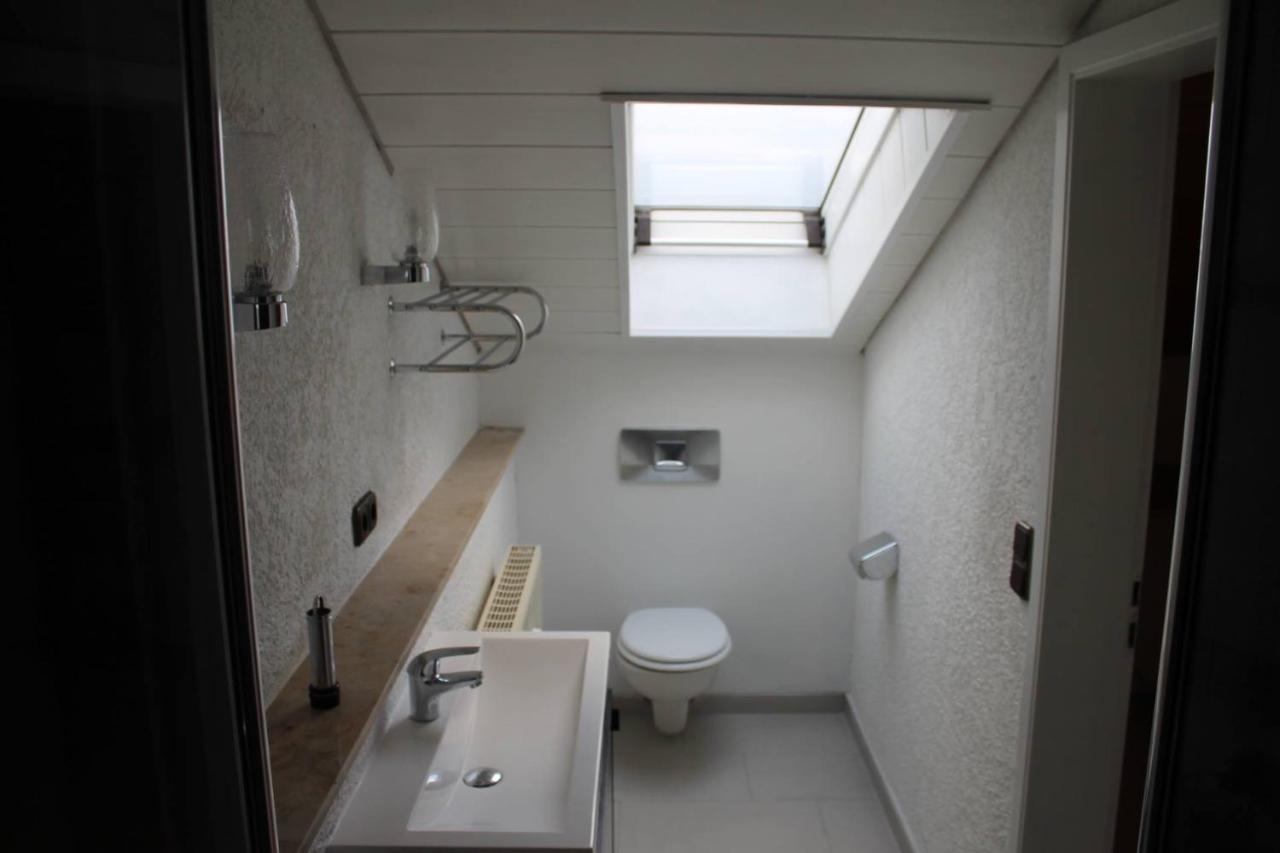 Ue Villa 4 Zimmer เฮิร์สไชด์ ภายนอก รูปภาพ