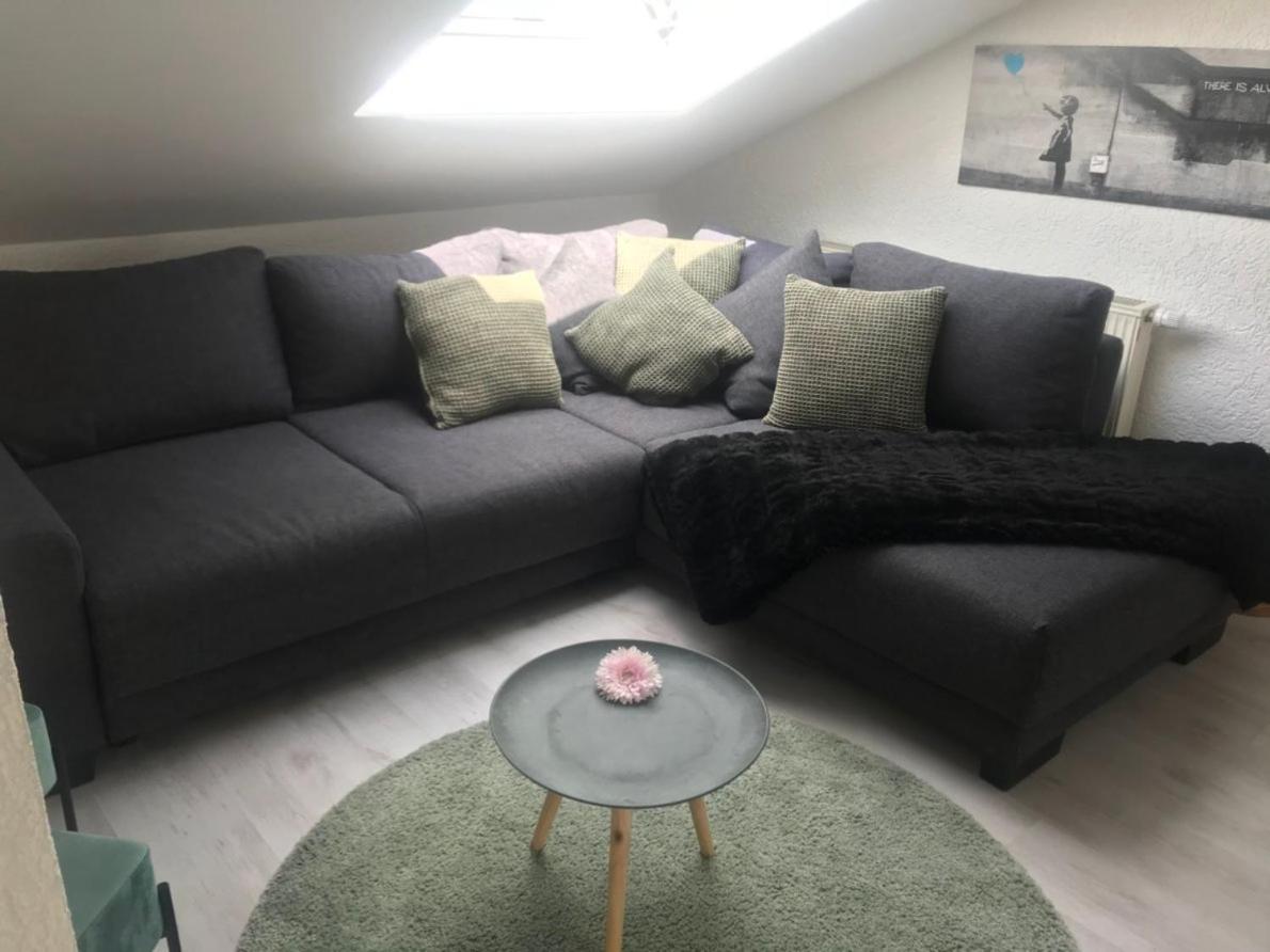 Ue Villa 4 Zimmer เฮิร์สไชด์ ภายนอก รูปภาพ