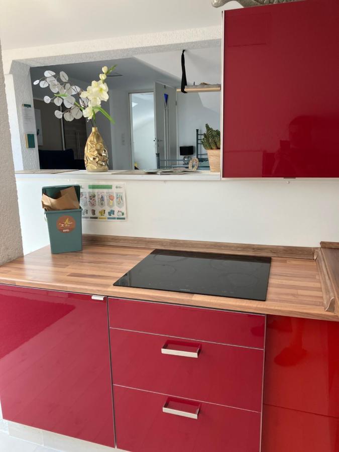 Ue Villa 4 Zimmer เฮิร์สไชด์ ภายนอก รูปภาพ