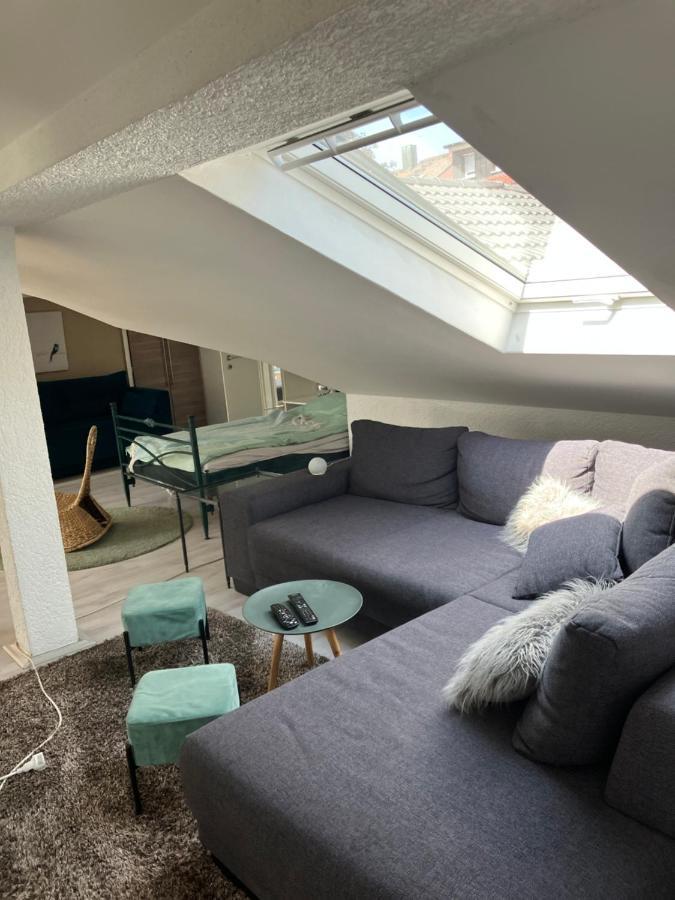Ue Villa 4 Zimmer เฮิร์สไชด์ ภายนอก รูปภาพ